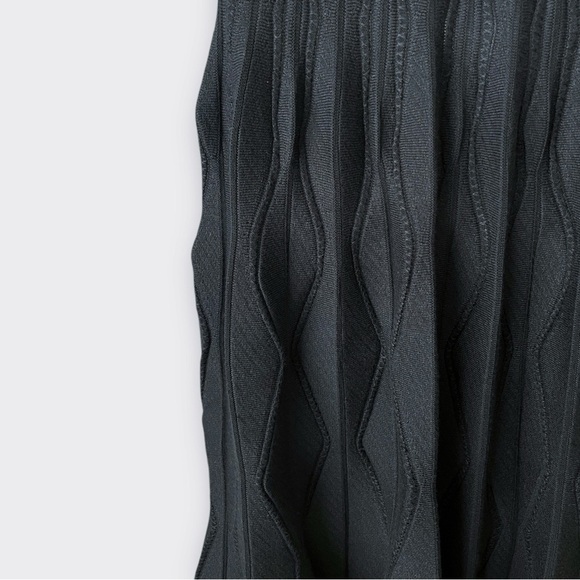 LUCY Paris Black XS Stretch Knit Sweater Midi Skirt Pleated Wave Ribbed Pattern - Picture 5 of 8
